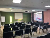 Brit Hotel l'Arrivée Guingamp