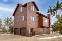 Fairplay Cabin w/ Mountain Views! - 3-Star
