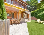 Villa in Spain Near Sandy Beach & Mountain Views - 4-Star