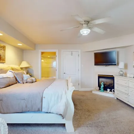 Large Luxury Beach Home-8 Bedrooms, 8 Full Baths, Pool, Elevator & Rooftop Deck!
