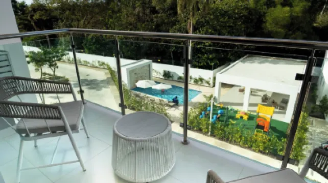 ラグジュリアス 3 ベッドルーム リトリート イン サンティアゴ デ ロス カバジェロス のホテル