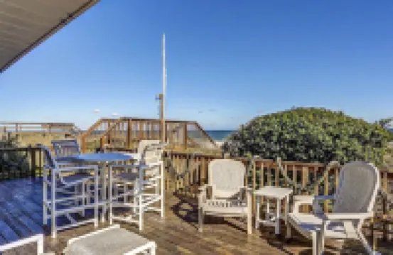 Spacious Beachfront Home w/Deck, Balcony, Central A/C, Washer/Dryer, and WiFi