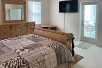 Prime House With Lanai, Private Pool, Bbq, and Water Views - balcony