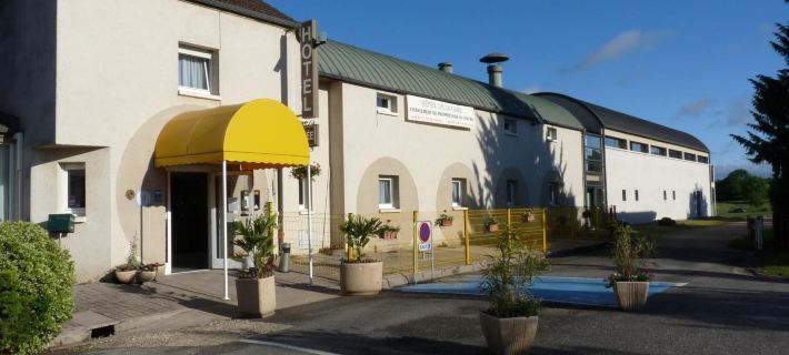 Logis Hotel de la Gare โรงแรมในมิวส์