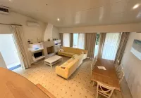 Charming and Tastefully Furnished Villa Steps from the Sea