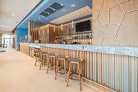 華沙雷杜塔希爾頓歡朋酒店 - 酒吧