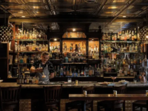 MarQueen Hotel Hotels in King County