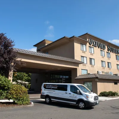Oxford Suites Portland - Jantzen Beach Hotels near East Delta Park