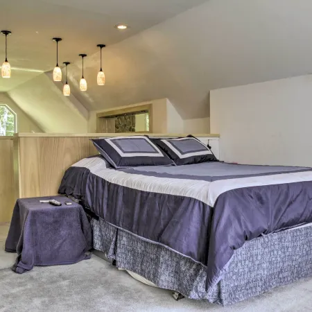 Spacious Home w/ Deck, Grill & Delaware River View