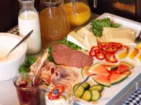 Holiday Home for 2, Ansager