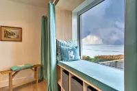 Beach House Overlooking Mount's Bay, No Deposit - balcony