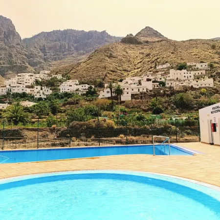 Villa Tamadaba Rural Home + Fast WiFi, Near Ocean, Pet Friendly