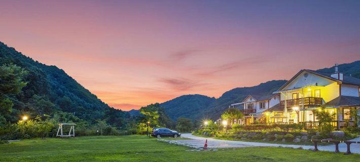 Hwacheon Parprika Yellow Pension 華川郡のホテル