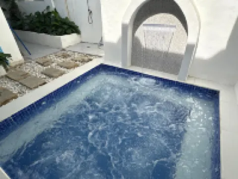 Caza Buena Hoteles en Alaminos