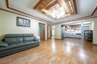 Boryeong Badapunggyeong Pension - Apartments