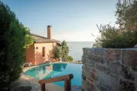 Cypresses Villas - Vila