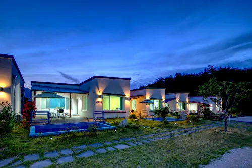Yangyang Star Pension - Pools