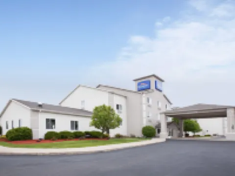 Baymont by Wyndham Auburn Hotels in DeKalb County