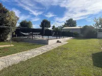 Spacious home in Corowa’s best street right across from the Murray/pet-friendly!