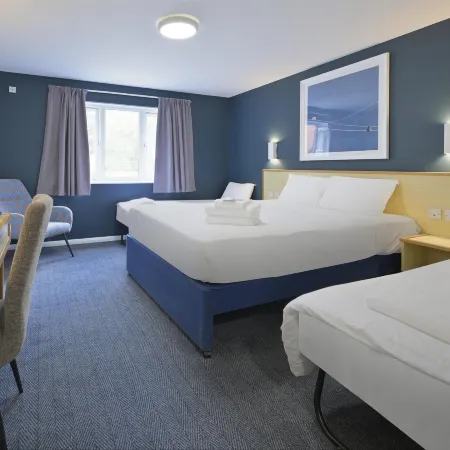 Travelodge Hotel - Basingstoke Отели в г. Бейзингсток
