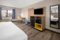 Days Inn by Wyndham St. Charles IL