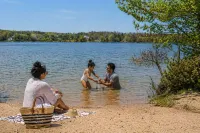 Peaceful Lake Nowland Cottage Retreat in Charlevoix