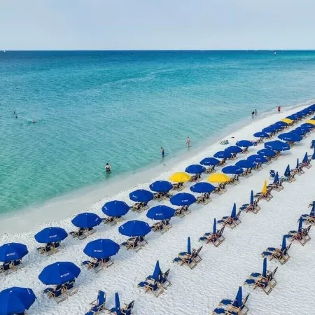 Beachfront Resort-Amazing View-3 Pools/Tiki Bar
