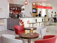 Ibis Senlis - bar