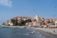 Sunrise Apartment Seaview 100m to Beach - Happy Rentals - Ocean View