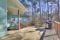 1/2 Mi to Beach! Rural Home w/ Deck in Port St Joe - WiFi