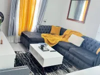 Cozy Luxury Apartment Midrand Smart TV, Fast Wi-Fi Hotels in Midrand