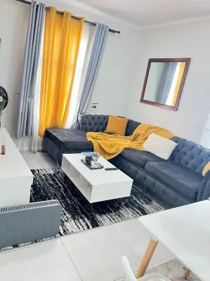 Cozy Luxury Apartment Midrand Smart TV, Fast Wi-Fi - Pools