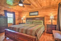 Saltwater Pool and Mtn-View Deck Pigeon Forge Cabin - spa