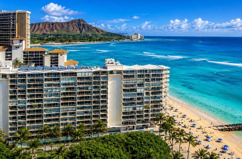 Castle Waikīkī Shore