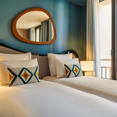 Mercure Paris Butte Montmartre Basilique Hotels near La Cigale