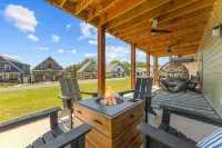 Green Wood Getaway for 18