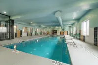 Holiday Inn Express & Suites LAMAR by IHG