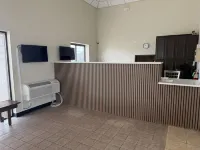 SureStay by Best Western Wichita Airport - Motels