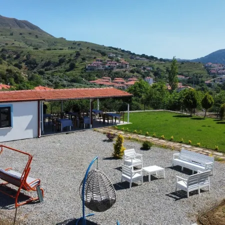 Parli Hotel