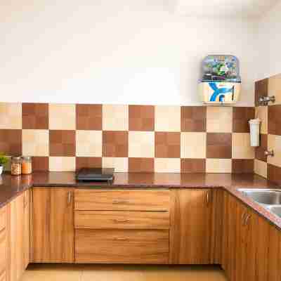 Cozy 2 & 1 Bedroom Apartment in Sahibzada Ajit Singh Nagar Rooms