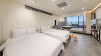 Sokcho W Spa Poolvilla - Jacuzzi