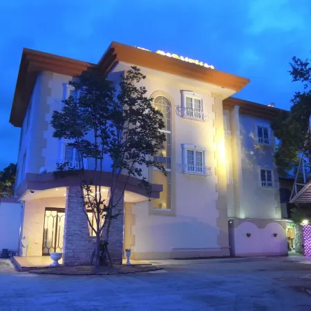 Hotel Carneval (Adults Only)