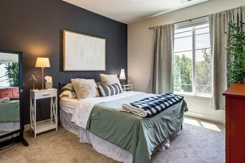 Walkable Location: Pet-friendly Denver Townhome - Homestays