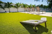 Heated Pool Hot Tub Clearwater & Dunedin Pet Friendly