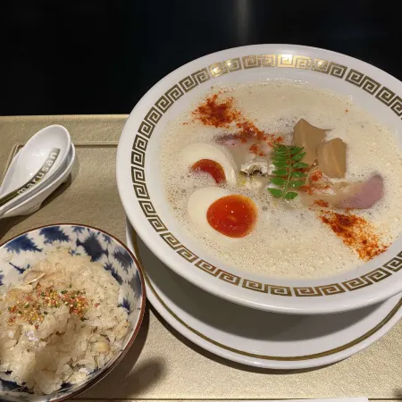Meitetsu Inn Shinosakaeki Higashiguchi Отели рядом с достопримечательностью «Компания Nissin Food Products Co., Ltd.»
