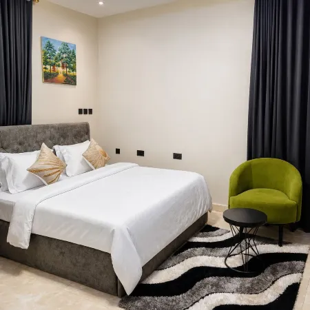 The Address 127 - Refined Apartments