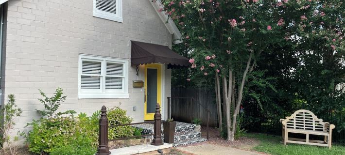 Stay in the Heart of Historic Georgetown! Hotels in Georgetown