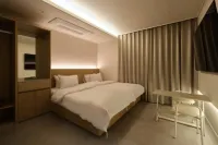 This Hotel - 2星級
