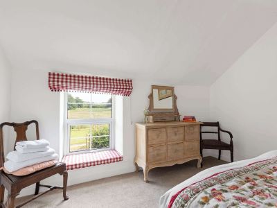 Cosy Cottage in Rural Location With Lovely Country