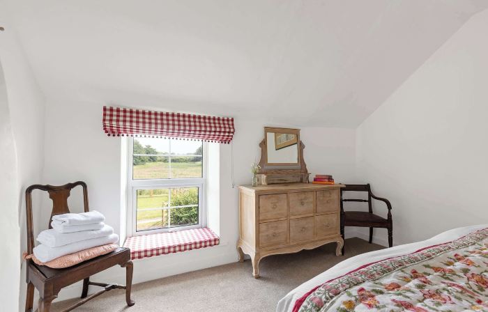 Cosy Cottage in Rural Location With Lovely Country
